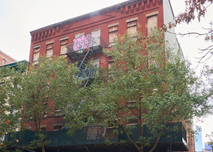 Photo of a building at 560 West 52nd.